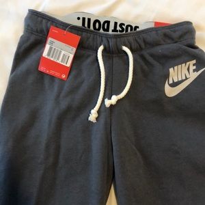 Nike joggers
